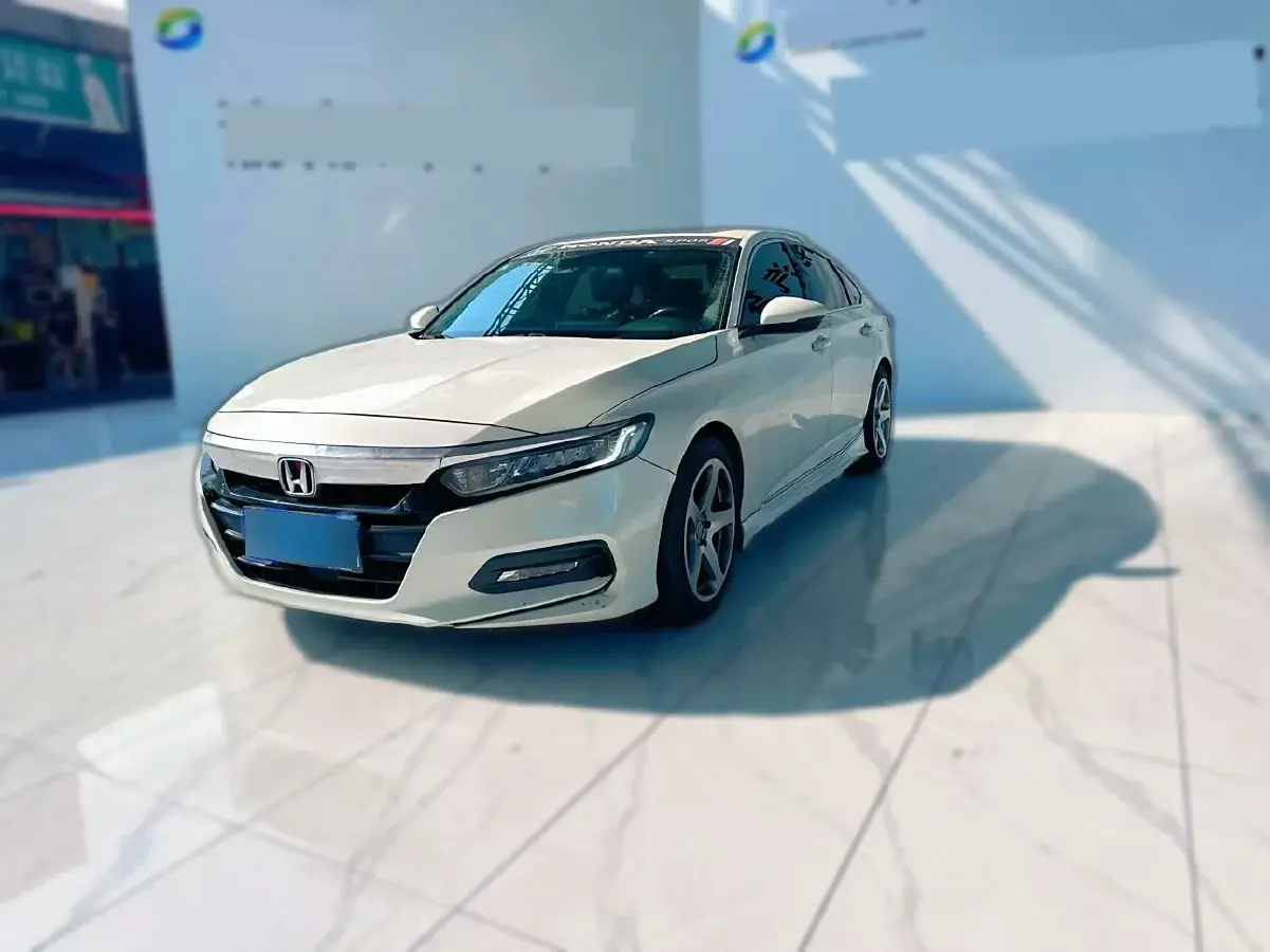 2018 Honda Accord 1.5T 194HP L4 CVT