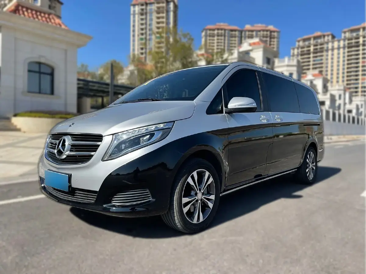 2017 Mercedes-Benz V Class 2.0T 211HP L4 7AT