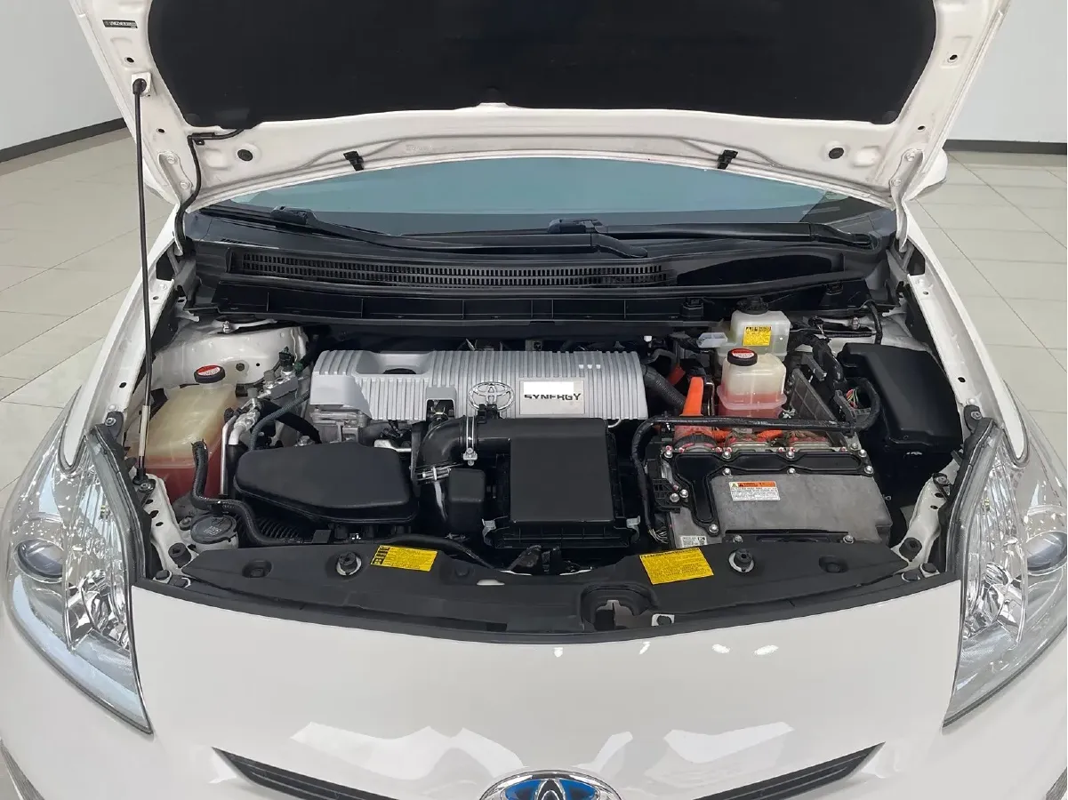 2012 Toyota Prius 1.8L 99HP L4 E-CVT Hybrid,autocango,china used car exporter,china ev exporter,chinese used car exporter,chinese used ev exporter