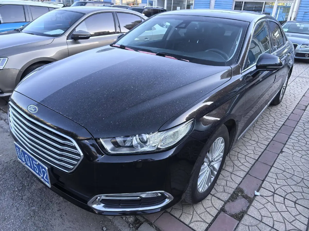 2015 Ford Taurus 2.0T 245HP L4 6AT