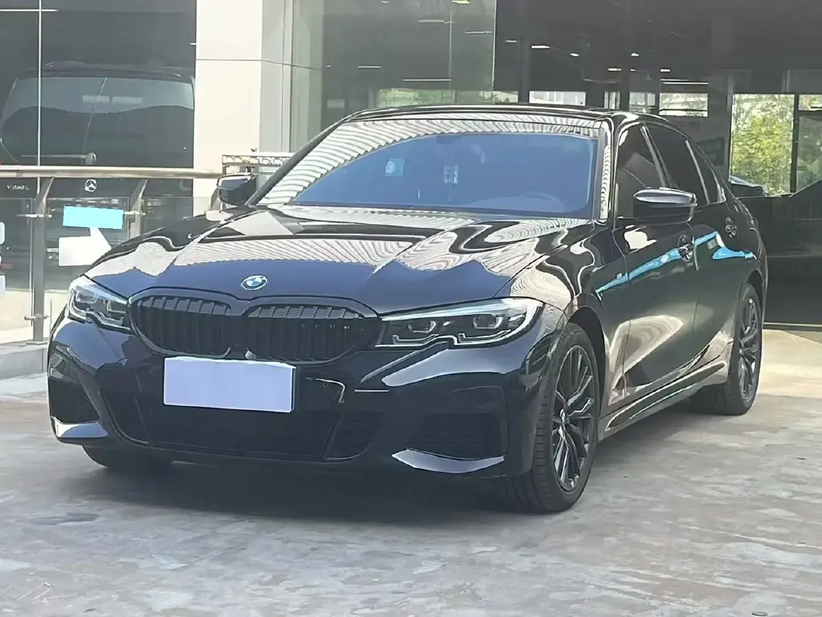 2022 BMW 3 Series 2.0T 184HP L4 8AT