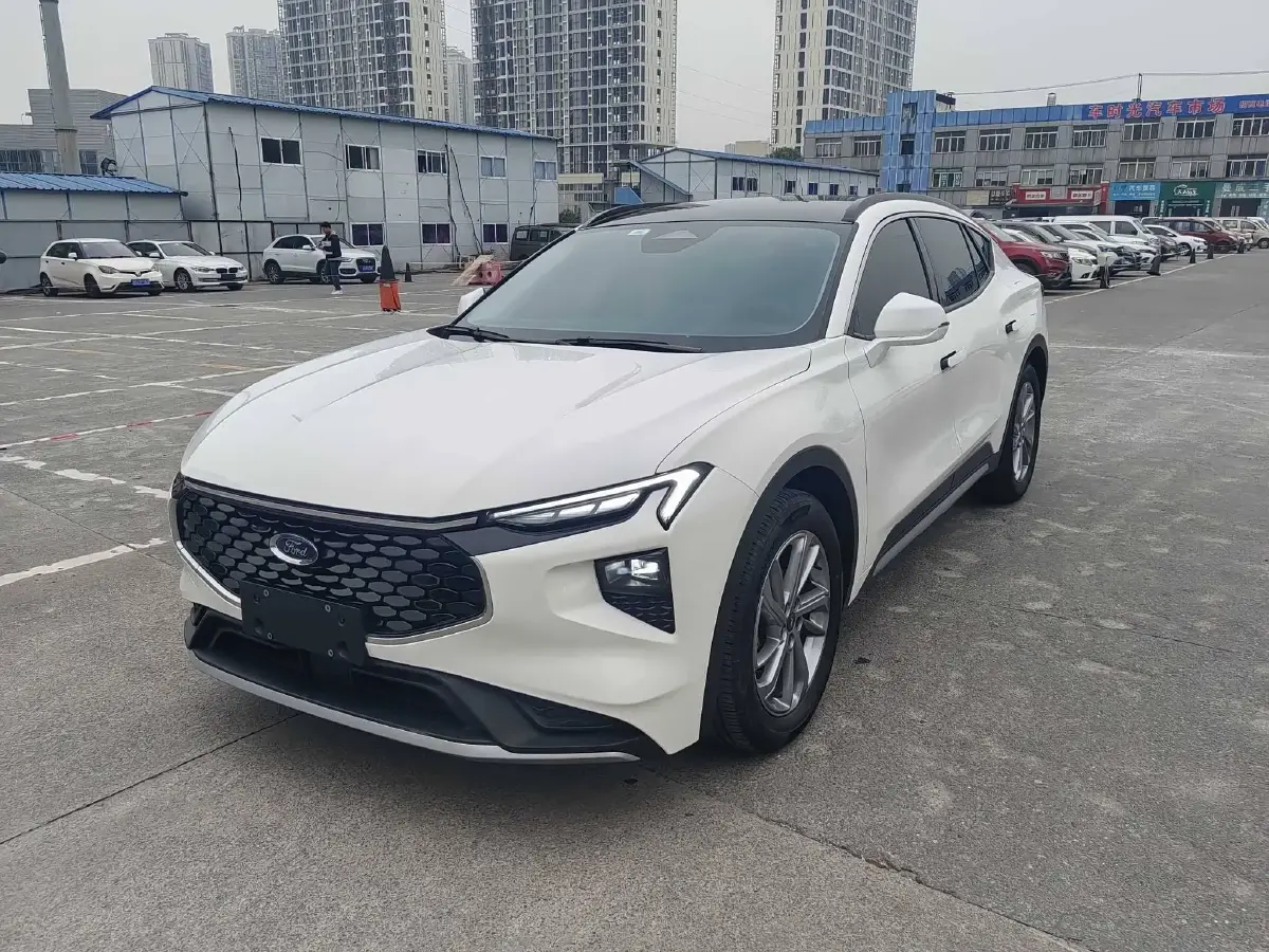 2022 Ford EVOS 2.0T 238HP L4 8AT