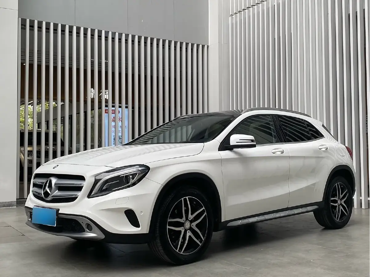 2015 Mercedes-Benz GLA Class 1.6T 156HP L4 7DCT