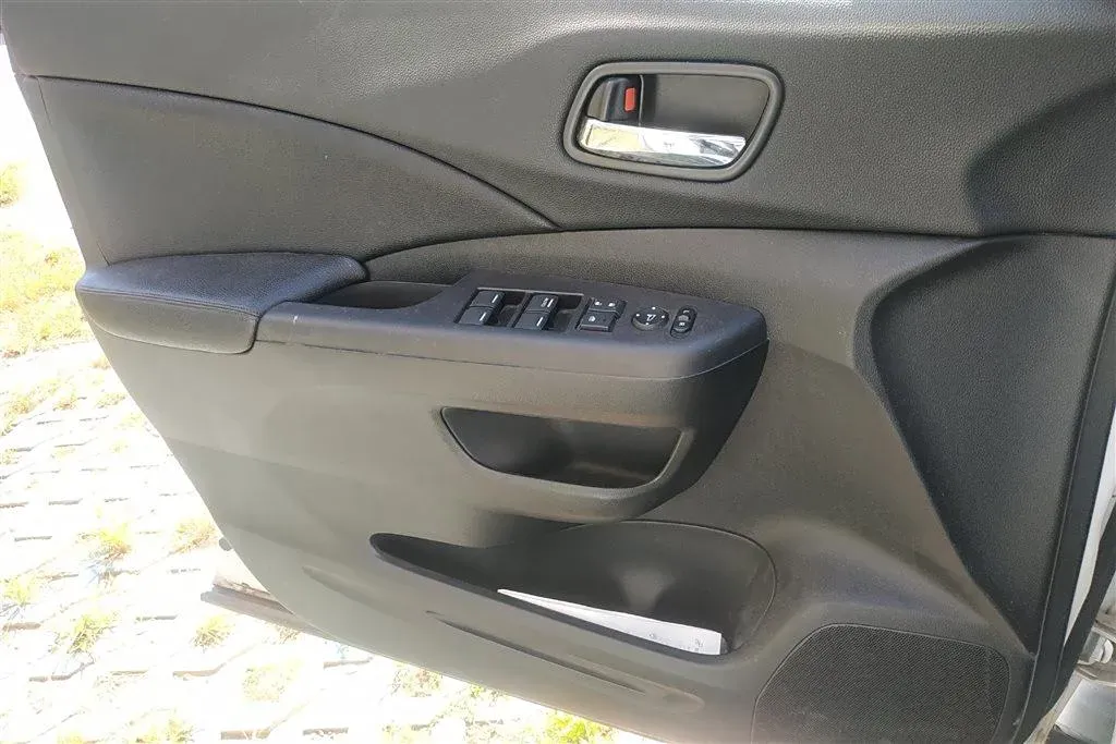 2015 Honda CR-V 2.0L 155HP L4 CVT,autocango,china used car exporter,china ev exporter,chinese used car exporter,chinese used ev exporter