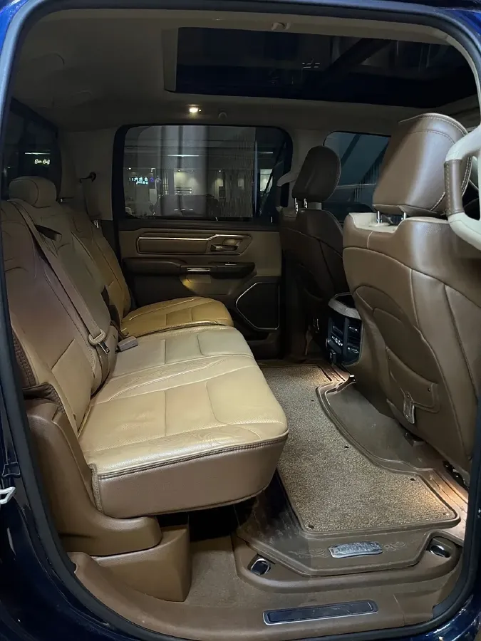 2011 RAM Trucks 5.7L 395HP V8 5AT,autocango,china used car exporter,china ev exporter,chinese used car exporter,chinese used ev exporter