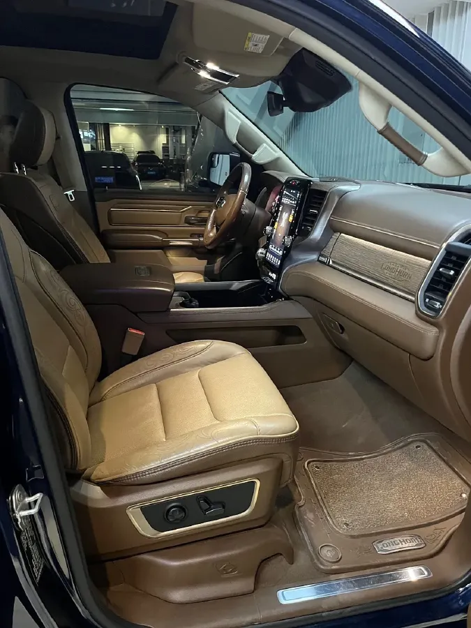 2011 RAM Trucks 5.7L 395HP V8 5AT,autocango,china used car exporter,china ev exporter,chinese used car exporter,chinese used ev exporter