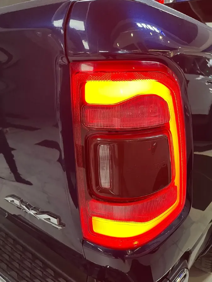 2011 RAM Trucks 5.7L 395HP V8 5AT,autocango,china used car exporter,china ev exporter,chinese used car exporter,chinese used ev exporter