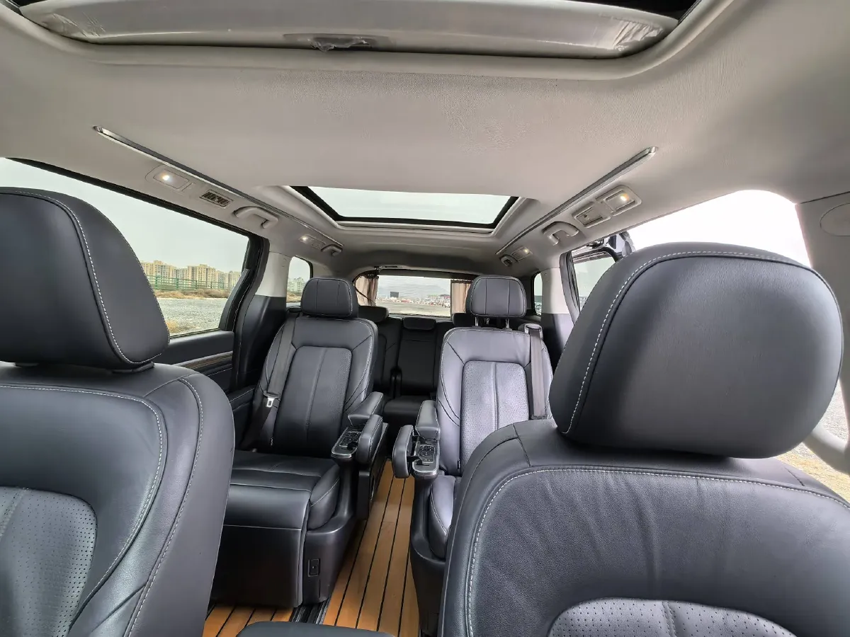 2023 GAC Trumpchi M8 2.0T 252HP L4 8AT,autocango,china used car exporter,china ev exporter,chinese used car exporter,chinese used ev exporter