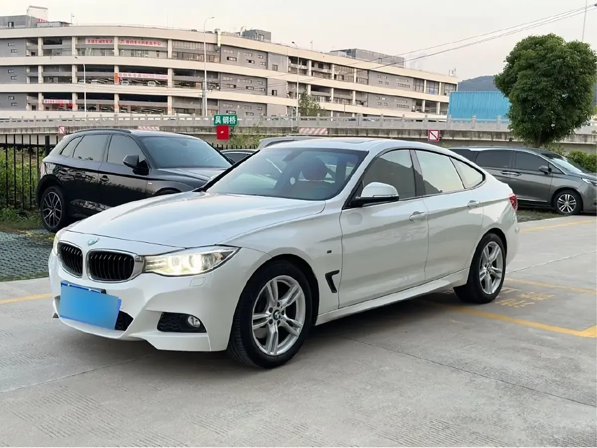 2013 BMW 3 Series GT 2.0T 245HP L4 8AT