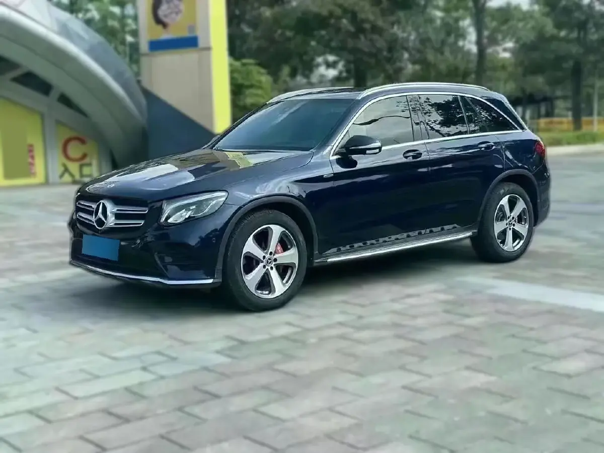 2017 Mercedes-Benz GLC Class 2.0T 211HP L4 9AT