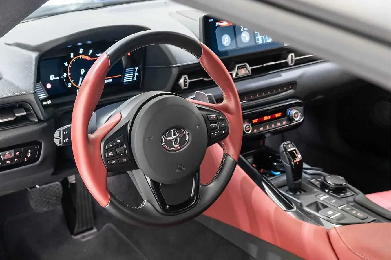 2022 Toyota Supra 2.0T 197HP L4 8AT,autocango,china used car exporter,china ev exporter,chinese used car exporter,chinese used ev exporter