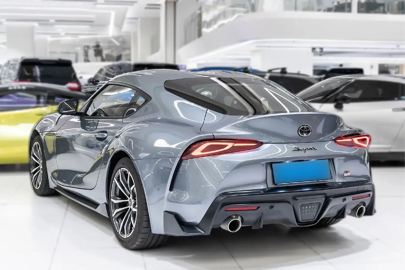 2022 Toyota Supra 2.0T 197HP L4 8AT,autocango,china used car exporter,china ev exporter,chinese used car exporter,chinese used ev exporter
