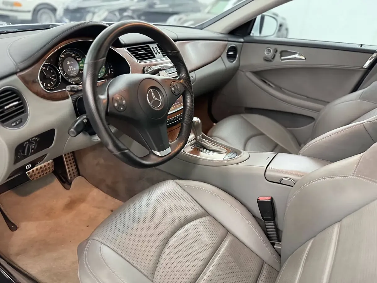 2008 Mercedes-Benz CLS AMG 6.2L 514HP V8 7AT,autocango,china used car exporter,china ev exporter,chinese used car exporter,chinese used ev exporter