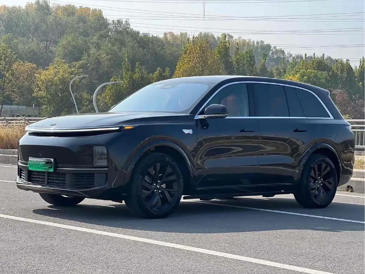 2023 Li L8 Range Extended 154HP REEV 40.9KWH