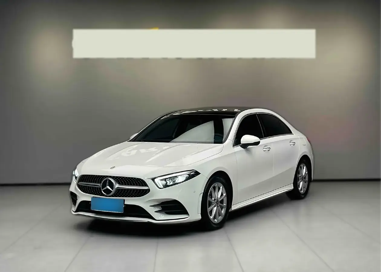 2022 Mercedes-Benz A Class 1.3T 163HP L4 7DCT