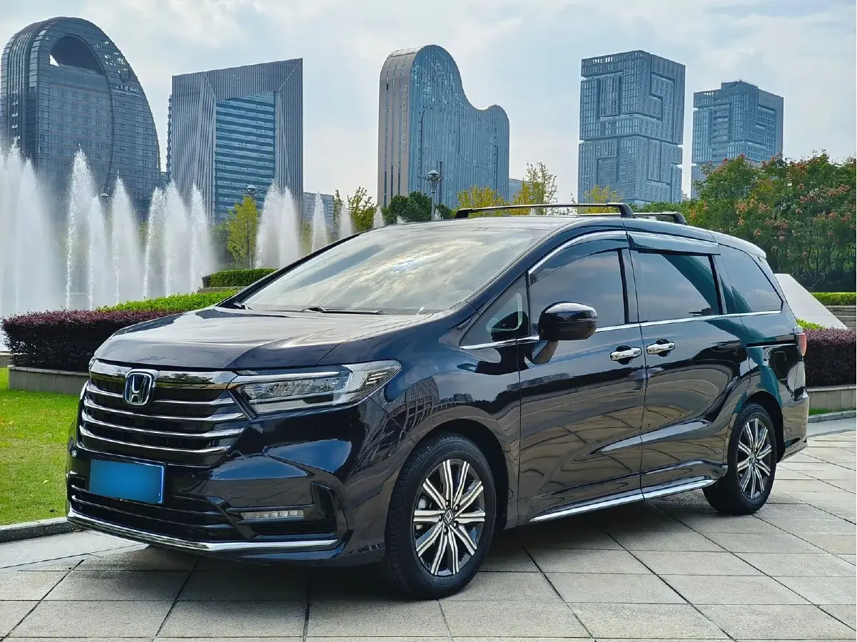 2022 Honda Odyssey 2.0L 146HP L4 E-CVT Hybrid