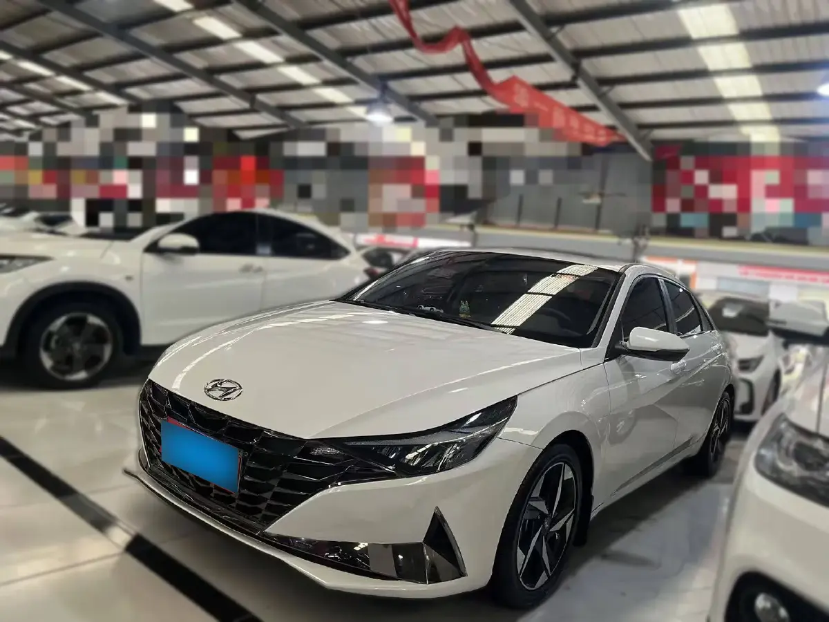 2022 Hyundai Elantra 1.5L 115HP L4 CVT