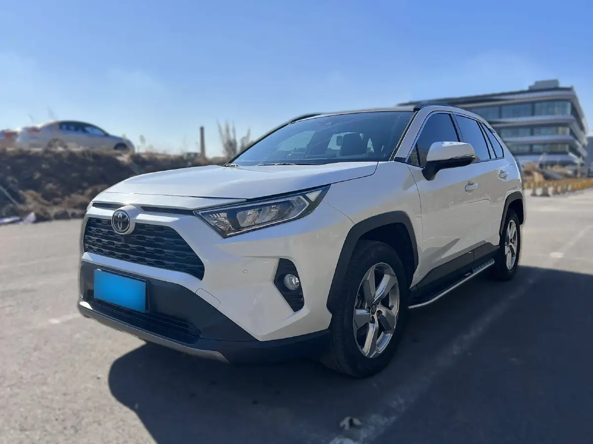 2020 Toyota RAV4 2.0L 171HP L4 CVT
