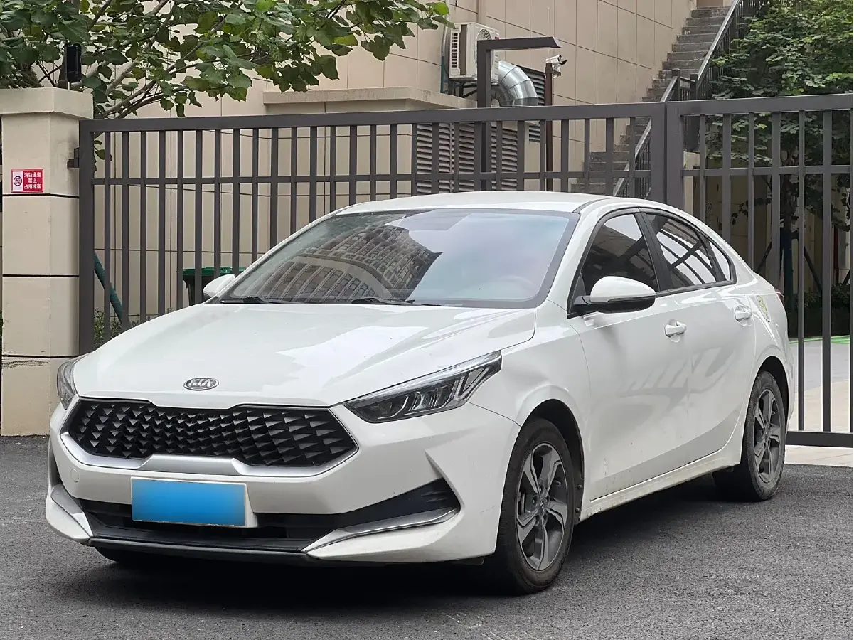 2019 Kia K3 1.5L 115HP L4 CVT