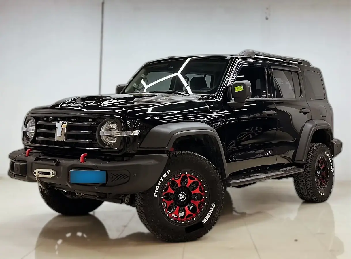 2024 Tank 300 2.0T 227HP L4 8AT