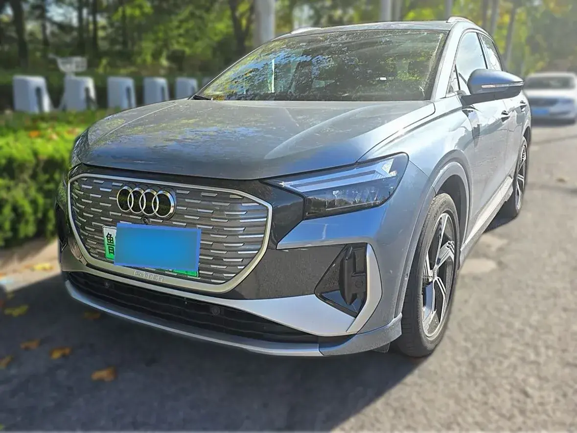 2022 Audi Q4 e-tron BEV 84.8KWH