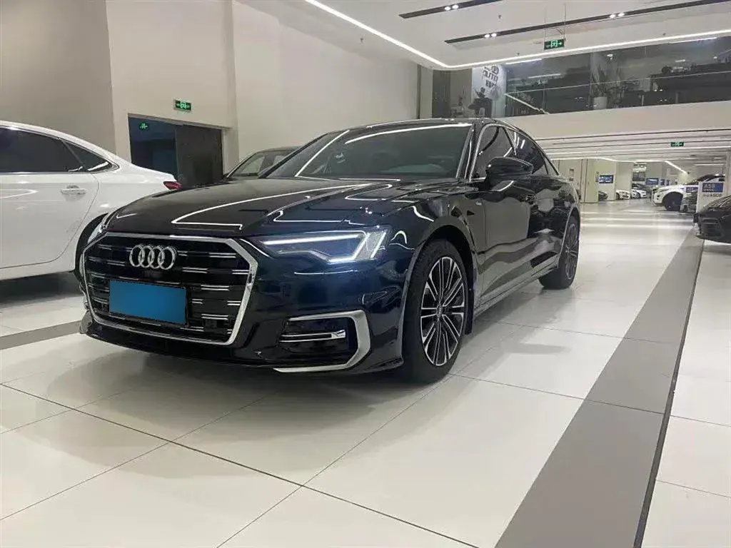 2021 Audi A6L 2.0T 190HP L4 7DCT