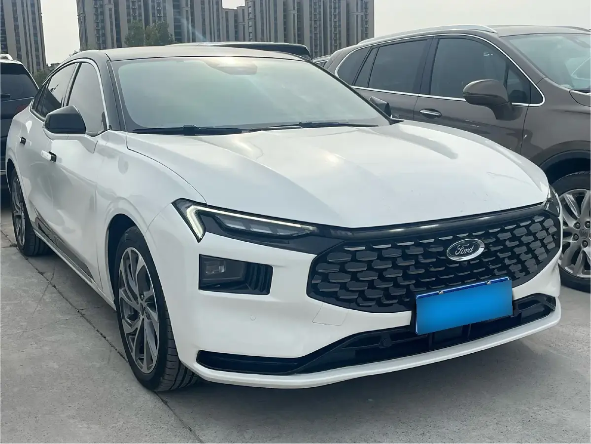 2023 Ford Mondeo 2.0T 254HP L4 8AT