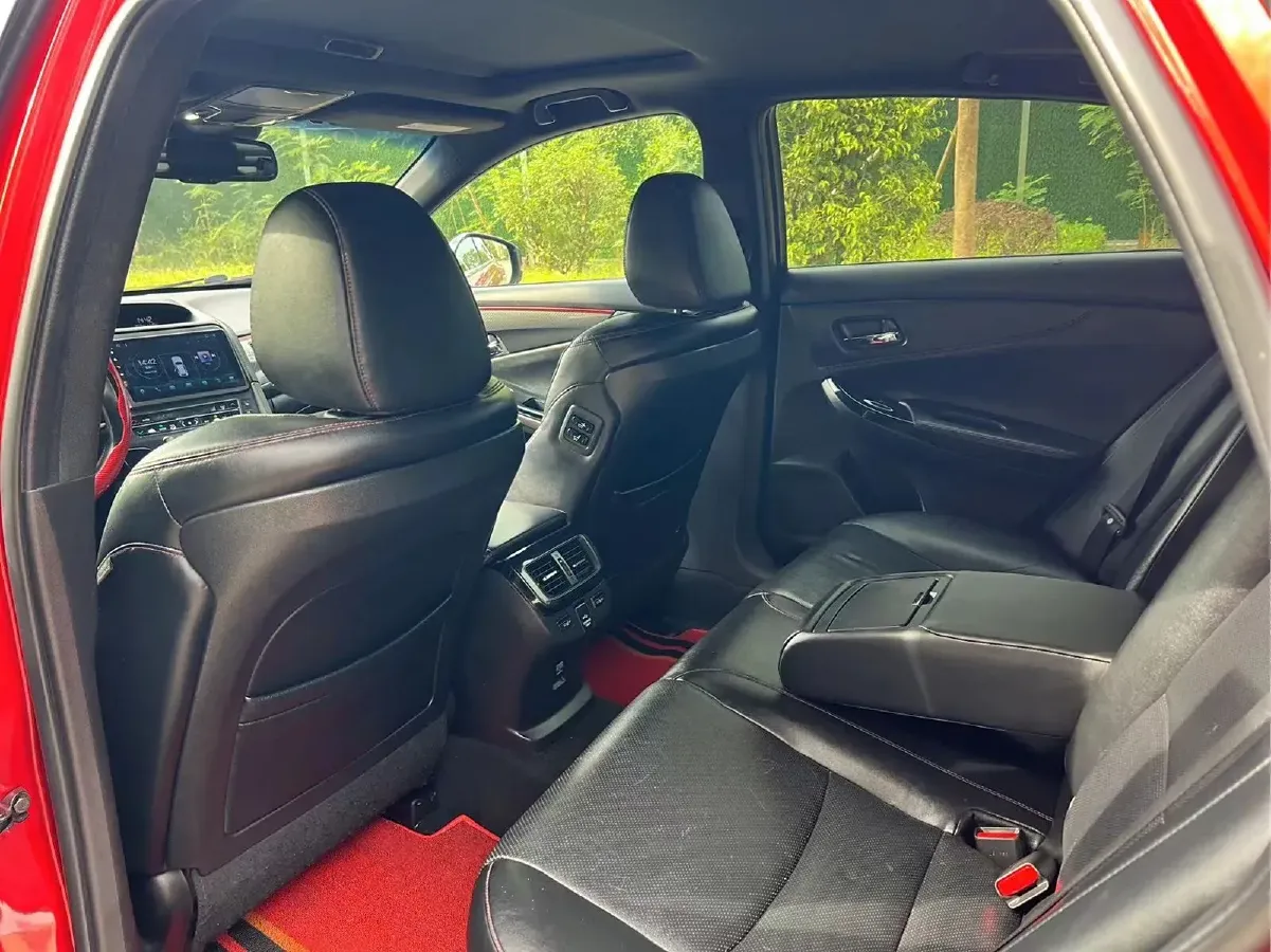 2015 Honda Spirior 2.4L 208HP L4 8DCT,autocango,china used car exporter,china ev exporter,chinese used car exporter,chinese used ev exporter