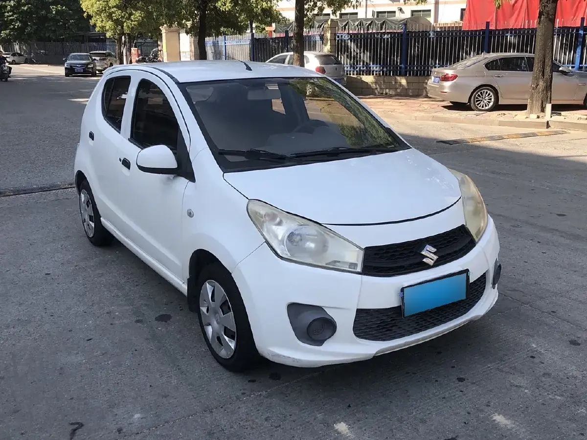 2015 Suzuki Alto 1.0L 71HP L3 5MT