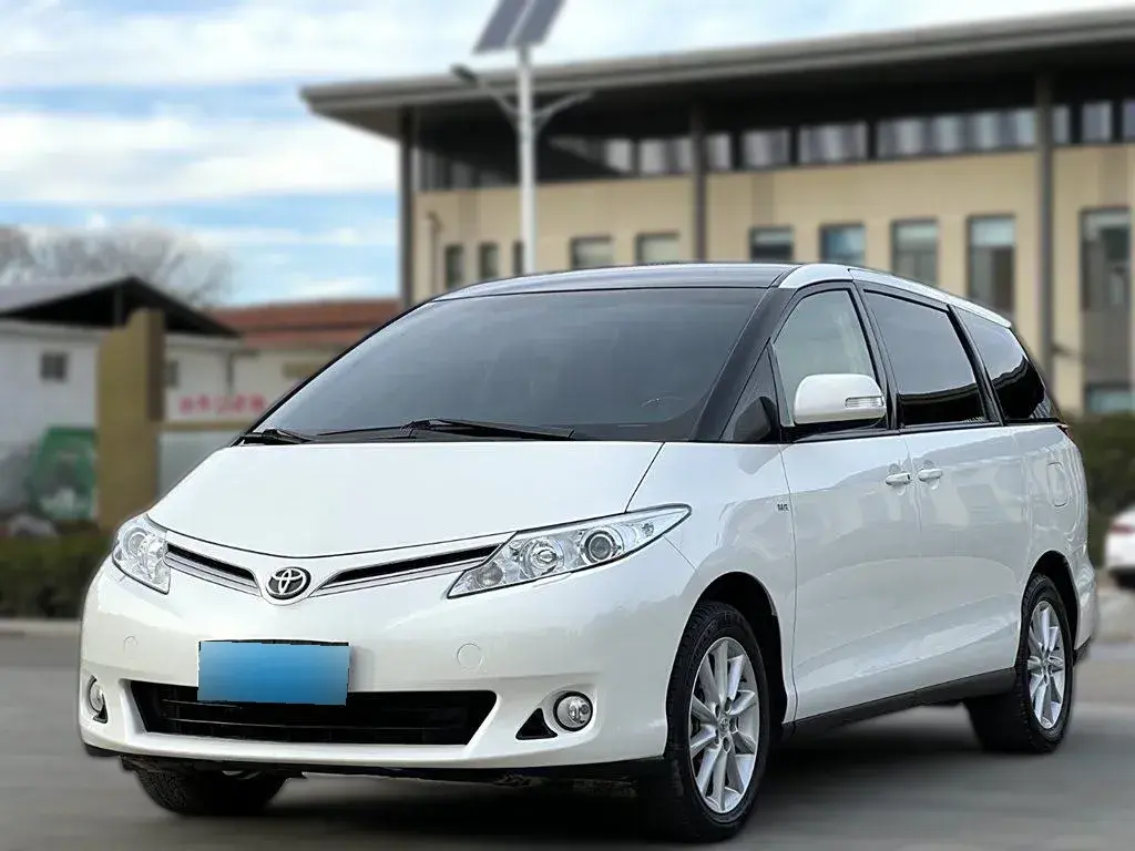 2004 Toyota Previa 2.4L 156HP L4 4AT