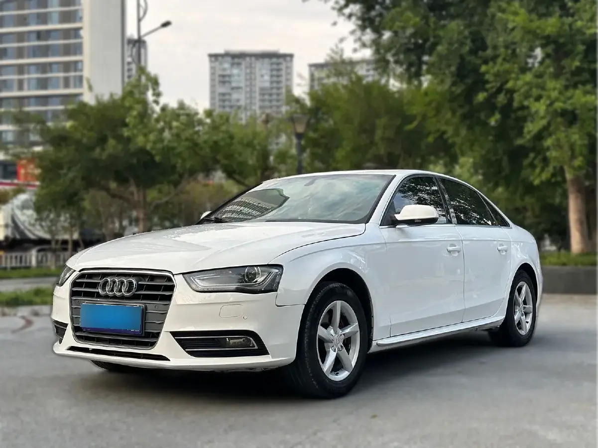 2015 Audi A4L 2.0T 180HP L4 CVT
