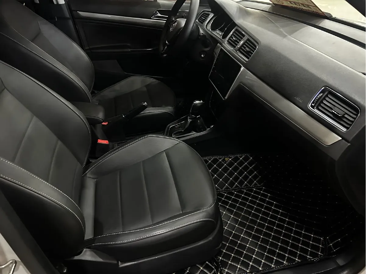 2015 Volkswagen Lavida 1.4T 131HP L4 7DCT,autocango,china used car exporter,china ev exporter,chinese used car exporter,chinese used ev exporter