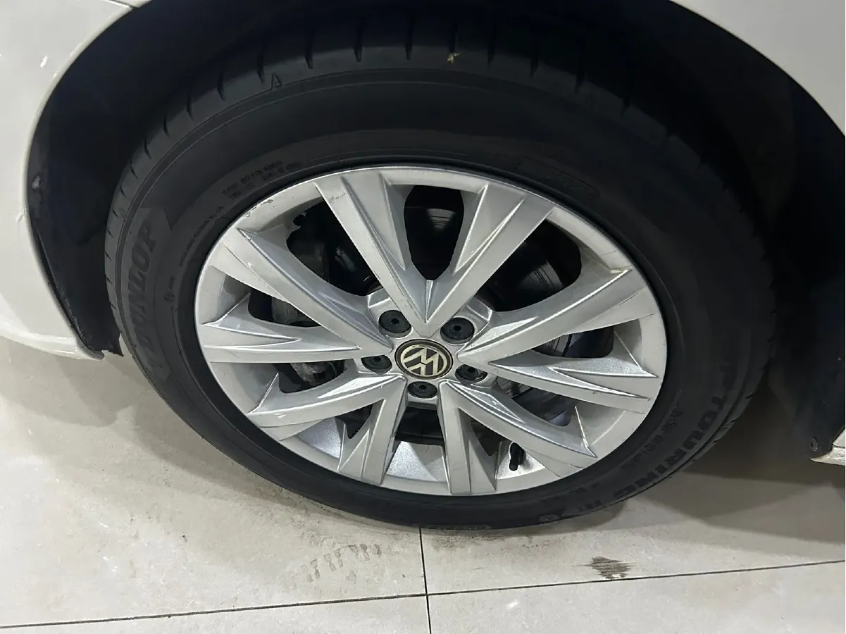 2015 Volkswagen Lavida 1.4T 131HP L4 7DCT,autocango,china used car exporter,china ev exporter,chinese used car exporter,chinese used ev exporter