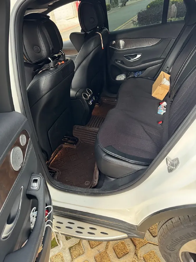 2017 Mercedes-Benz GLC Class 2.0T 245HP L4 9AT,autocango,china used car exporter,china ev exporter,chinese used car exporter,chinese used ev exporter