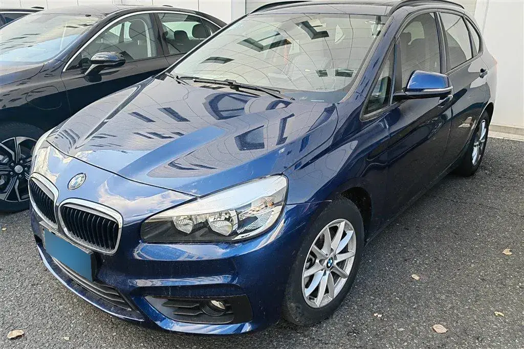 2016 BMW 2 Series Wagon 1.5T 136HP L3 6AT
