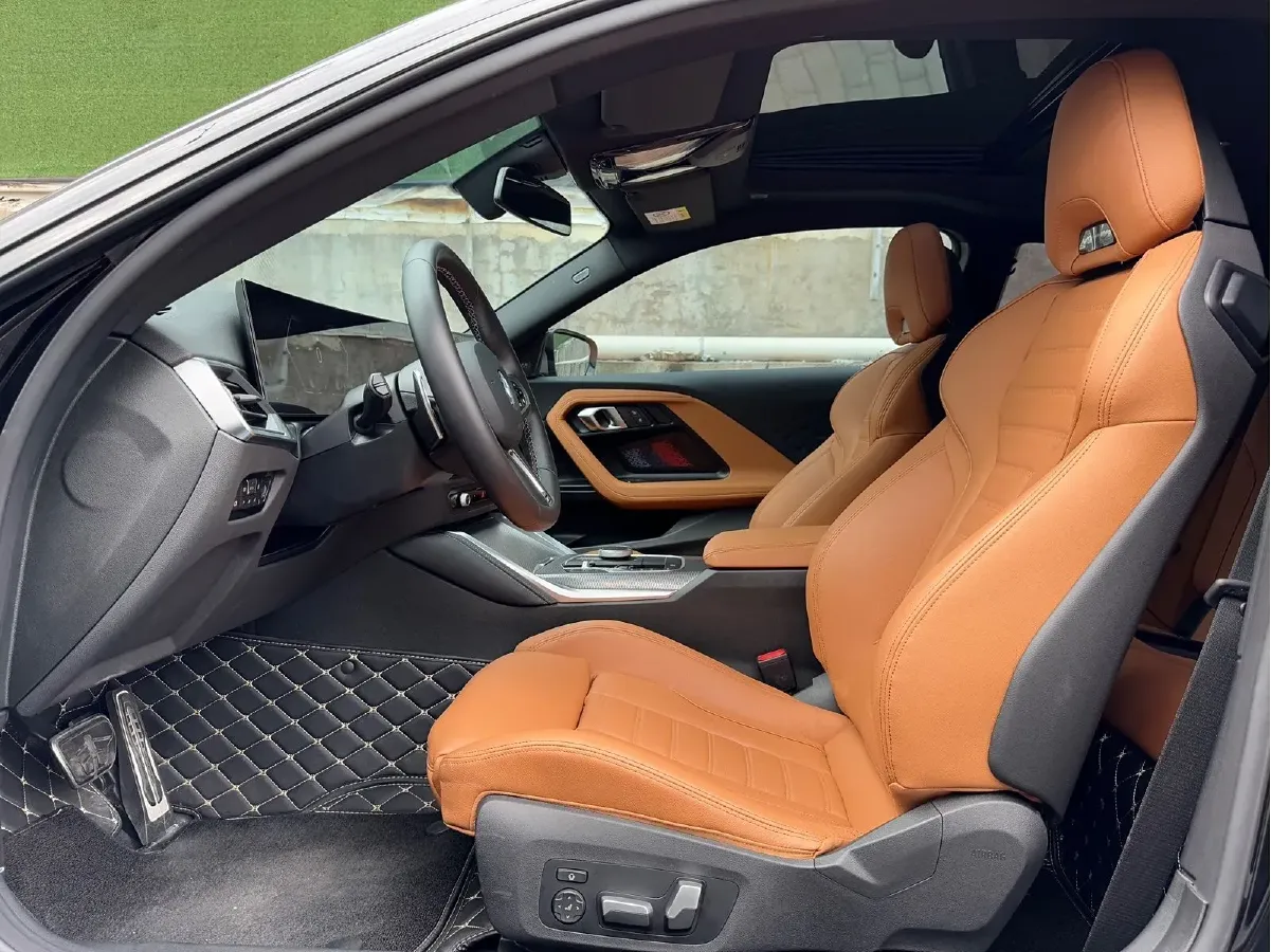 2023 BMW 3.0T 333HP L6 8AT,autocango,china used car exporter,china ev exporter,chinese used car exporter,chinese used ev exporter