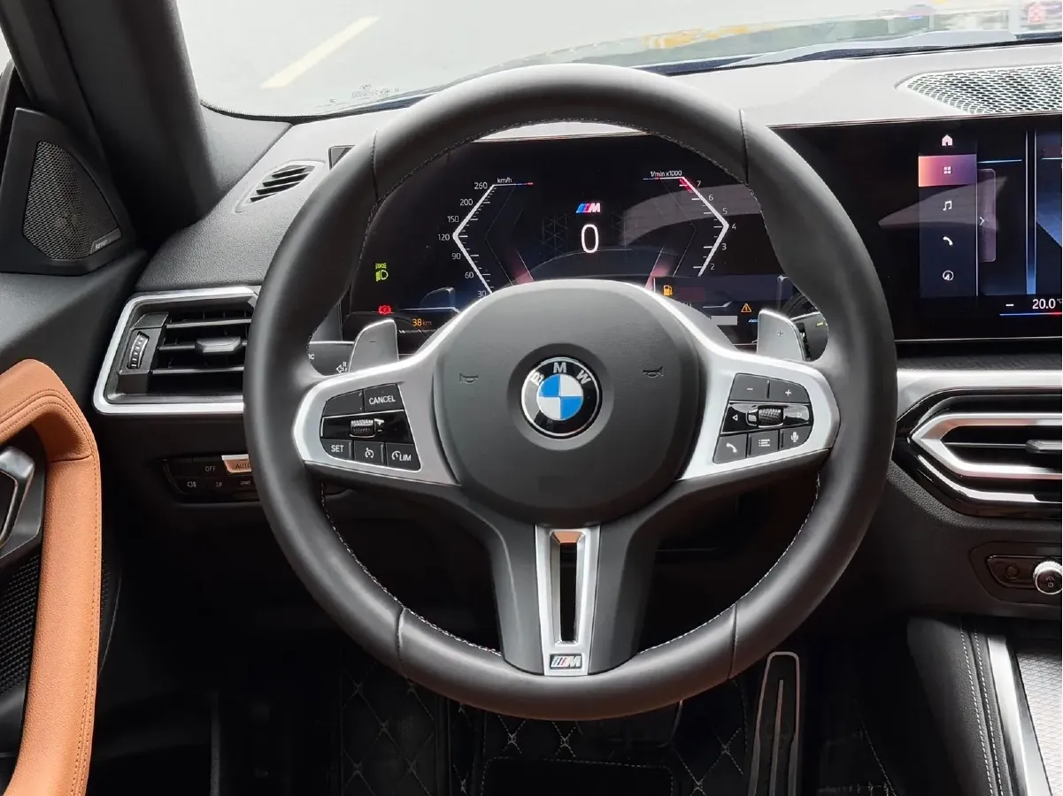 2023 BMW 3.0T 333HP L6 8AT,autocango,china used car exporter,china ev exporter,chinese used car exporter,chinese used ev exporter