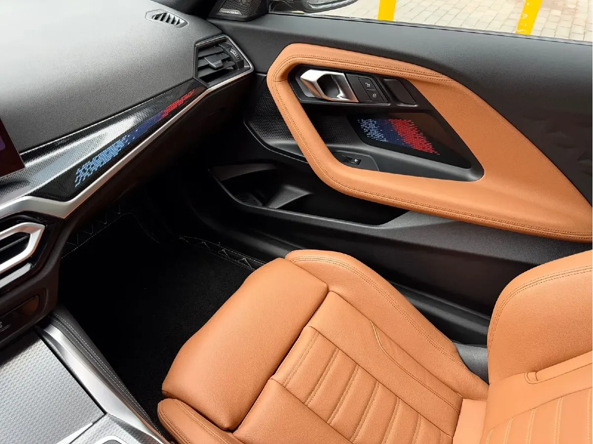 2023 BMW 3.0T 333HP L6 8AT,autocango,china used car exporter,china ev exporter,chinese used car exporter,chinese used ev exporter