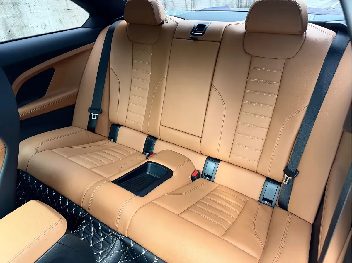 2023 BMW 3.0T 333HP L6 8AT,autocango,china used car exporter,china ev exporter,chinese used car exporter,chinese used ev exporter