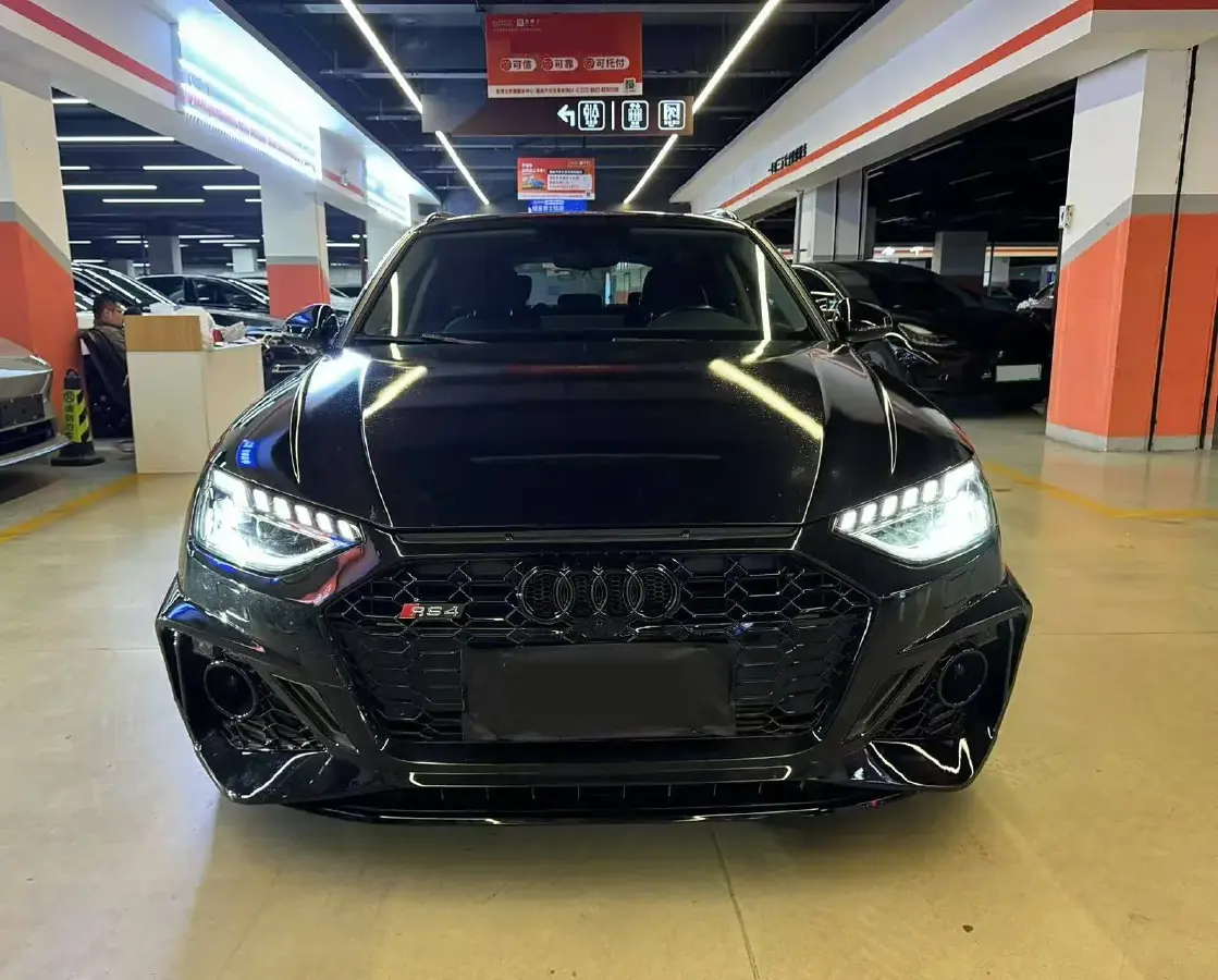 2021 Audi A4 2.0T 204HP L4 7DCT