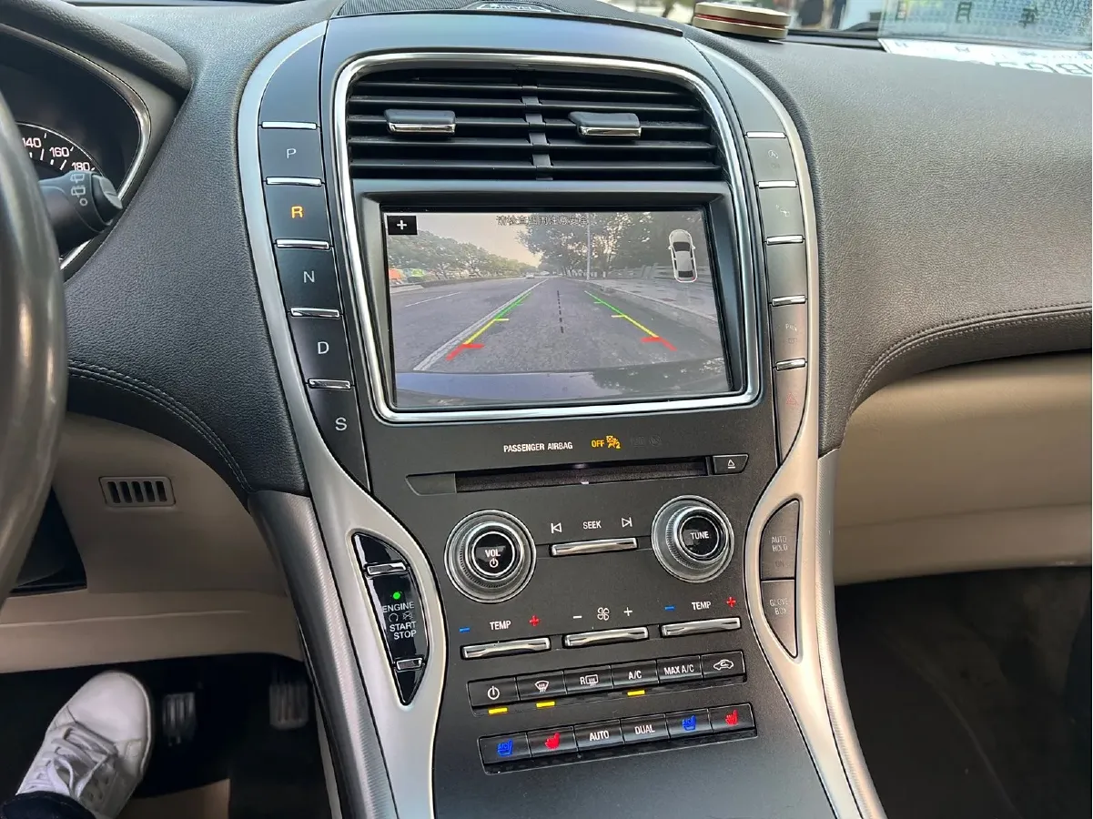 2018 Lincoln MKX 2.0T 253HP L4 6AT,autocango,china used car exporter,china ev exporter,chinese used car exporter,chinese used ev exporter