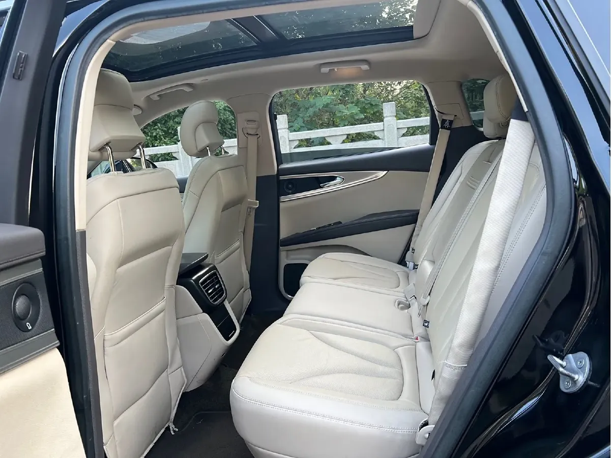 2018 Lincoln MKX 2.0T 253HP L4 6AT,autocango,china used car exporter,china ev exporter,chinese used car exporter,chinese used ev exporter