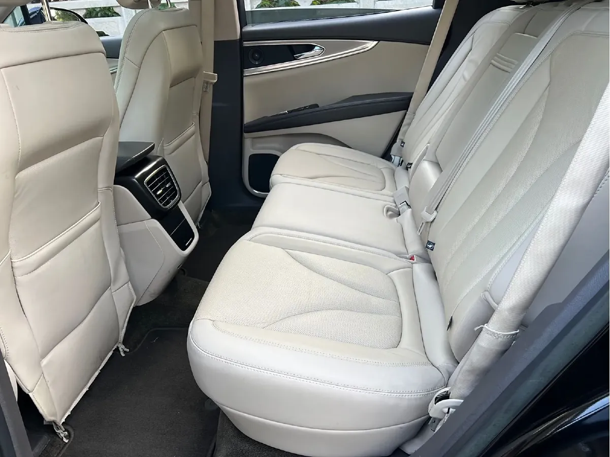 2018 Lincoln MKX 2.0T 253HP L4 6AT,autocango,china used car exporter,china ev exporter,chinese used car exporter,chinese used ev exporter