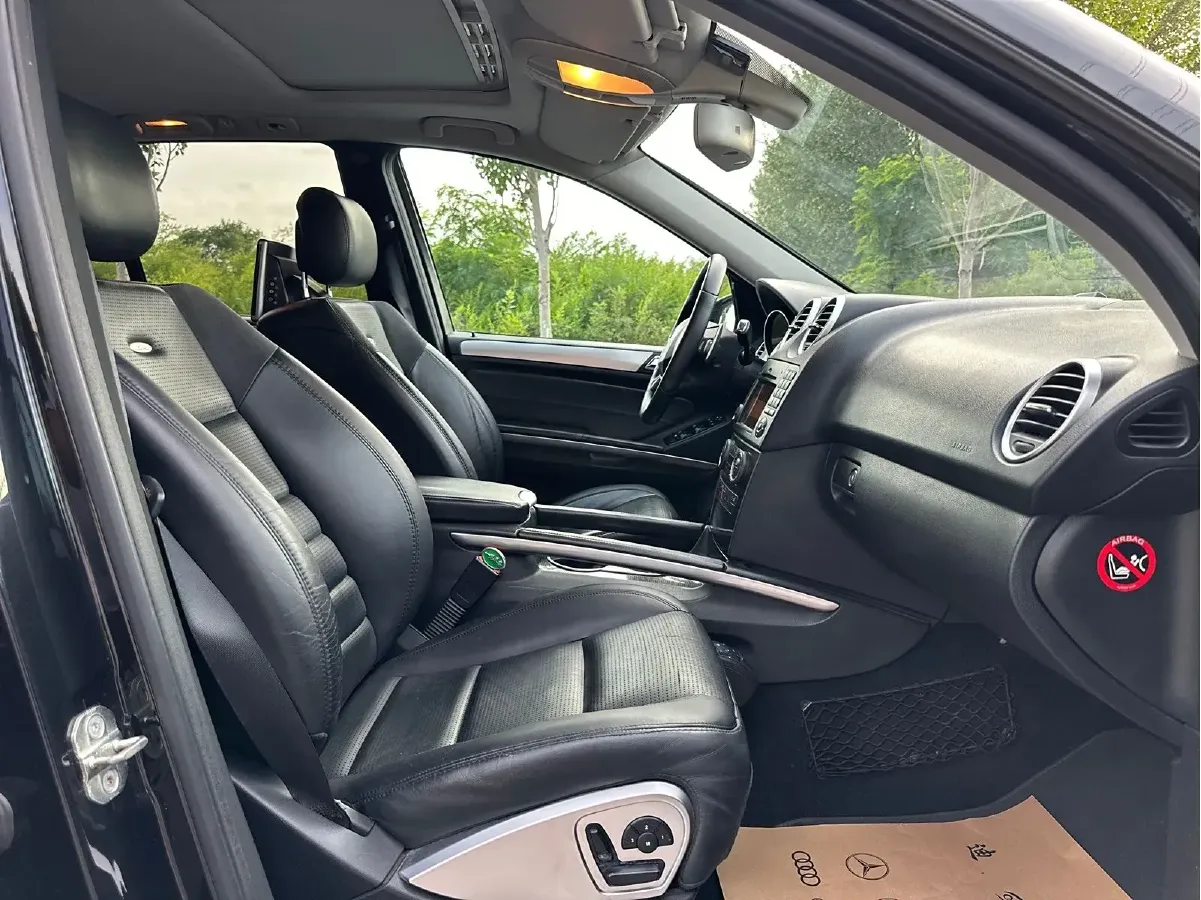 2012 Mercedes-Benz M AMG 5.5T 525HP V8 7AT,autocango,china used car exporter,china ev exporter,chinese used car exporter,chinese used ev exporter