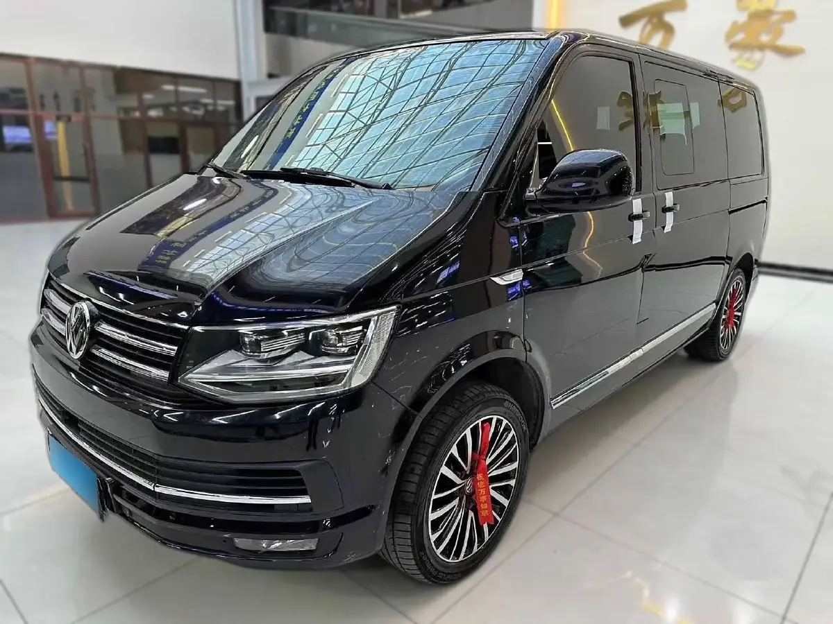 2019 Volkswagen Multivan 2.0T 204HP L4 7DCT