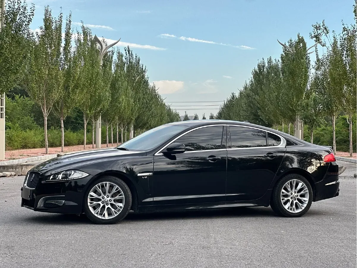 2013 Jaguar XF 3.0T 340HP V6 8AT,autocango,china used car exporter,china ev exporter,chinese used car exporter,chinese used ev exporter