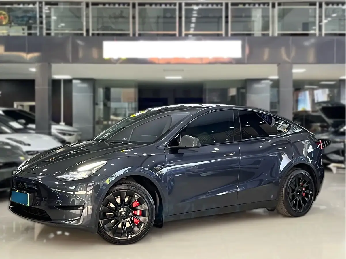 2024 Tesla Model Y BEV 60KWH