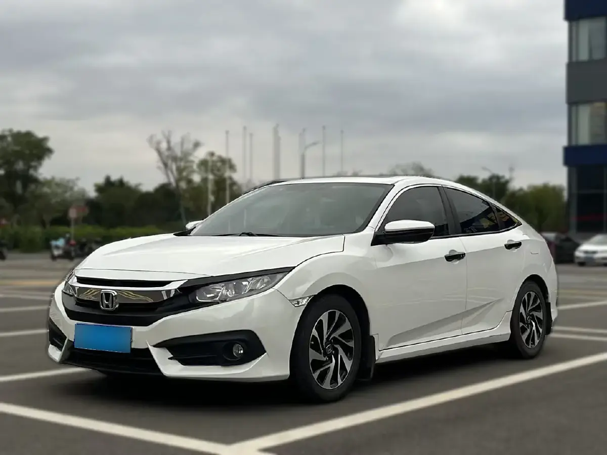 2016 Honda Civic 1.5T 177HP L4 CVT