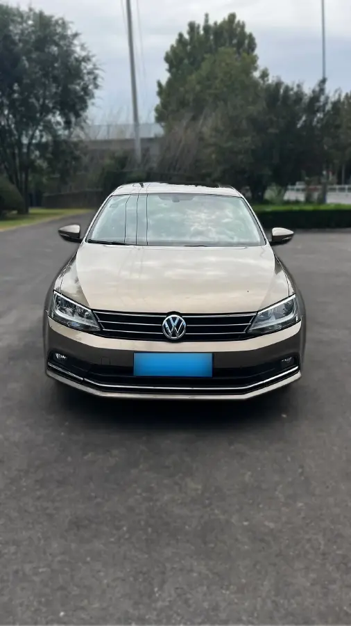 2018 Volkswagen Sagitar 1.2T 110HP L4 7DCT