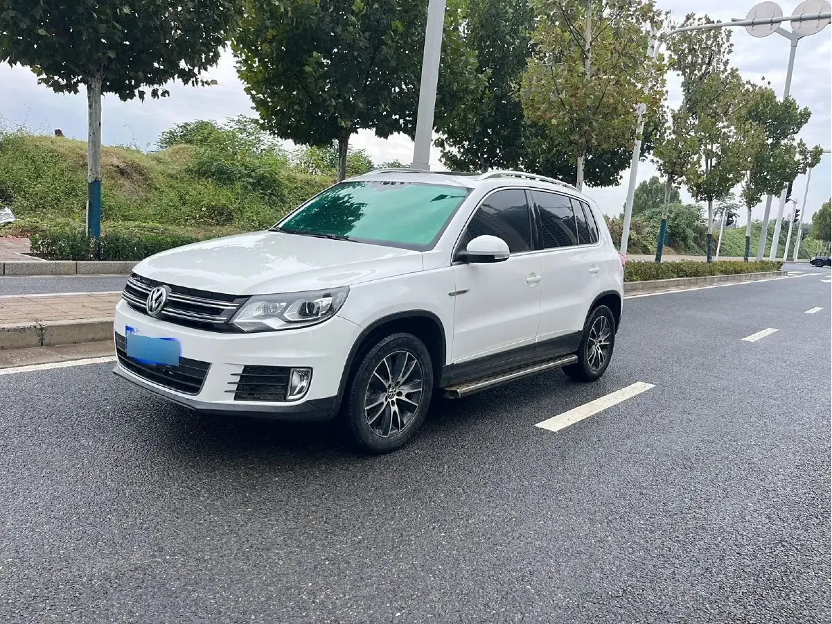 2015 Volkswagen Tiguan 2.0T 200HP L4 6AT